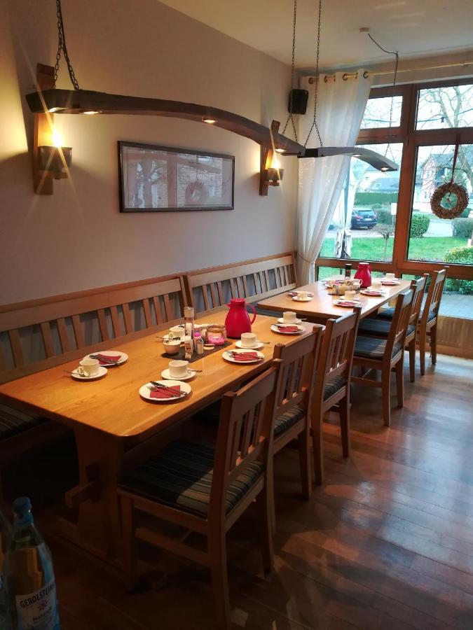 Hotel Weingut Weich Riol Zewnętrze zdjęcie
