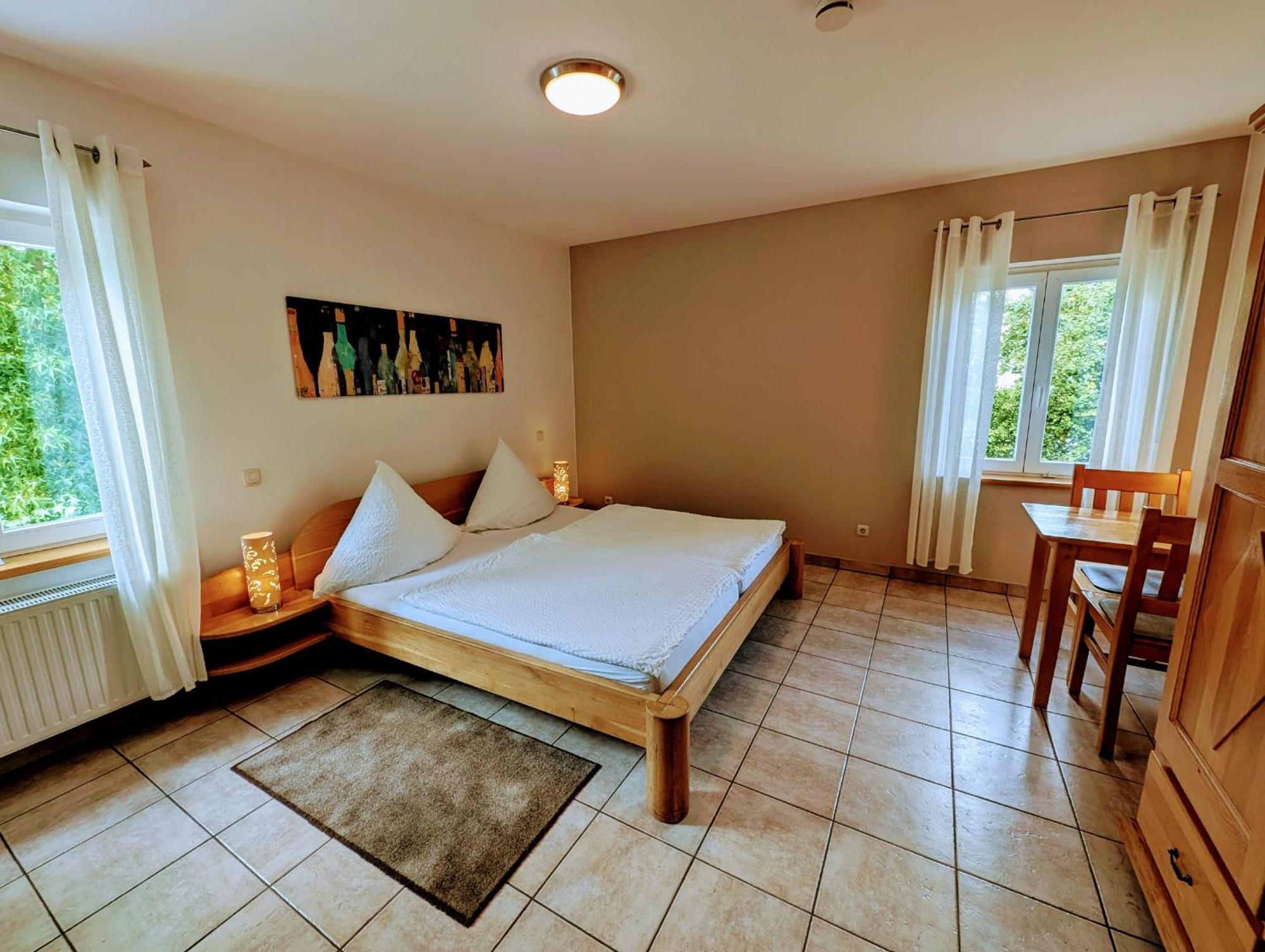 Hotel Weingut Weich Riol Zewnętrze zdjęcie